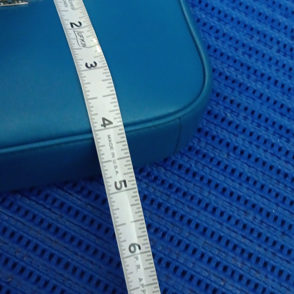 Coach - Picture 8 of 11